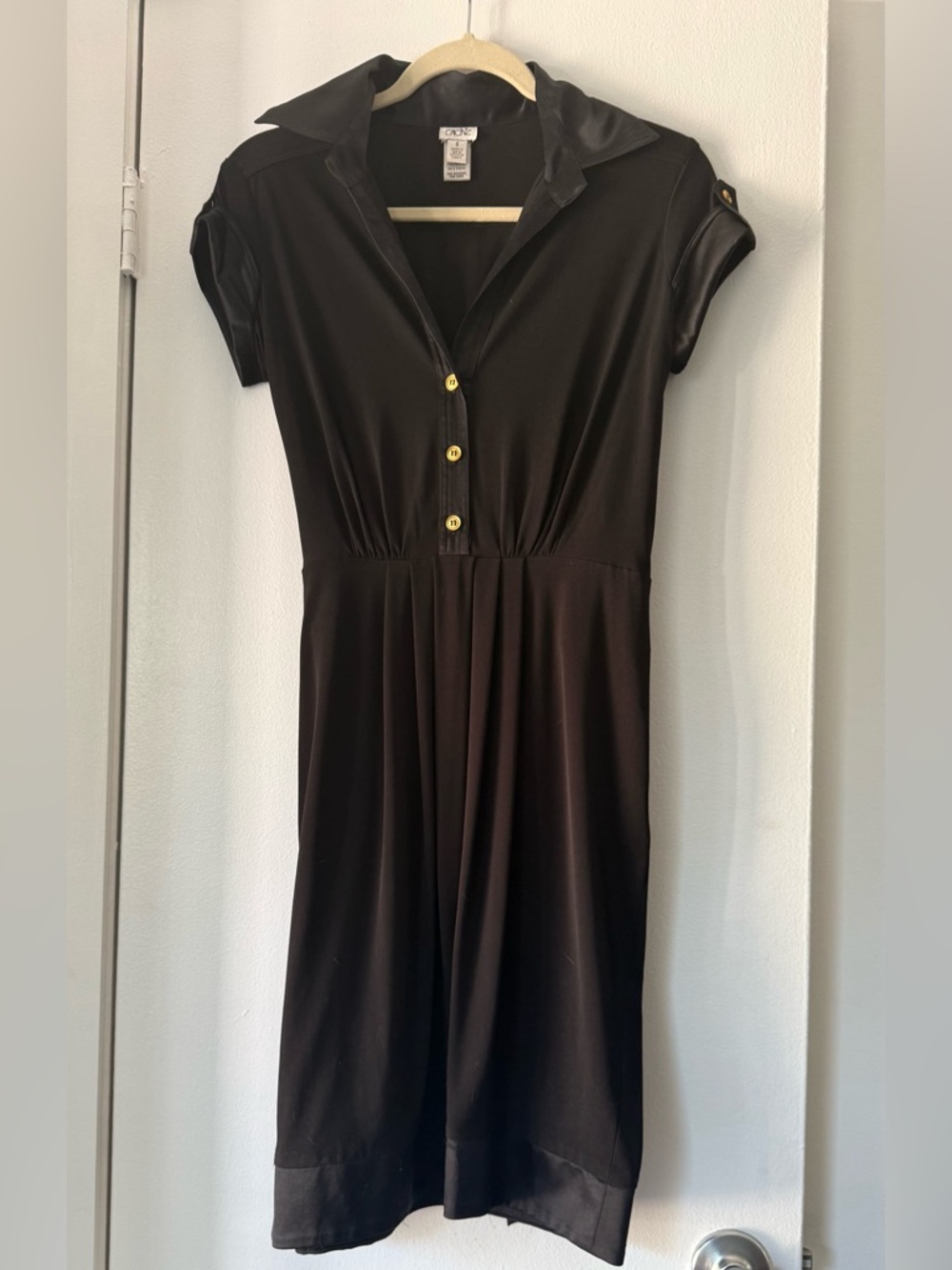 Vintage Caché Black Short-Sleeve Collared Dress with Button Front size 6